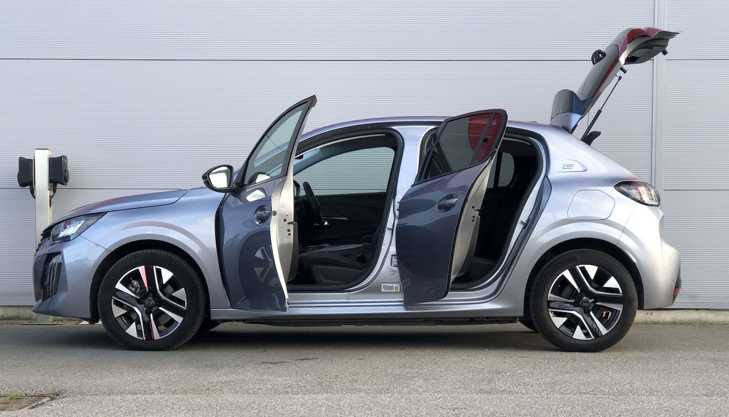 Used Peugeot E-208 2024 for sale - 76550550: Photo 7