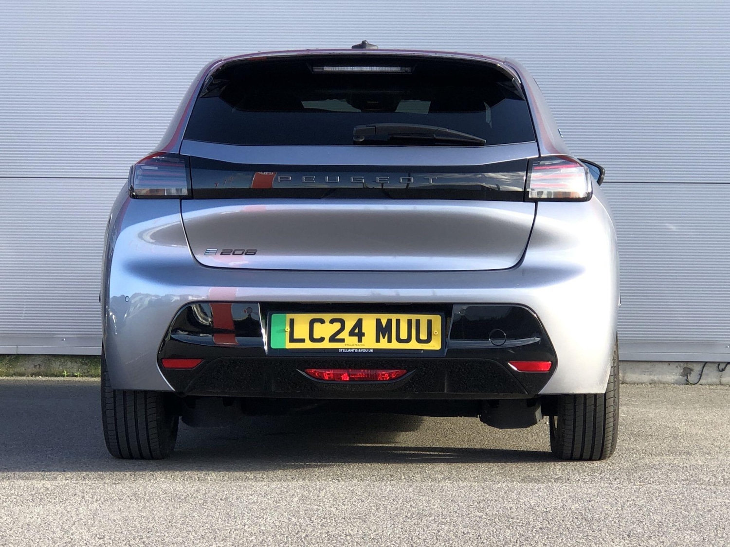 Used Peugeot E-208 2024 for sale - 76550550: Photo 8