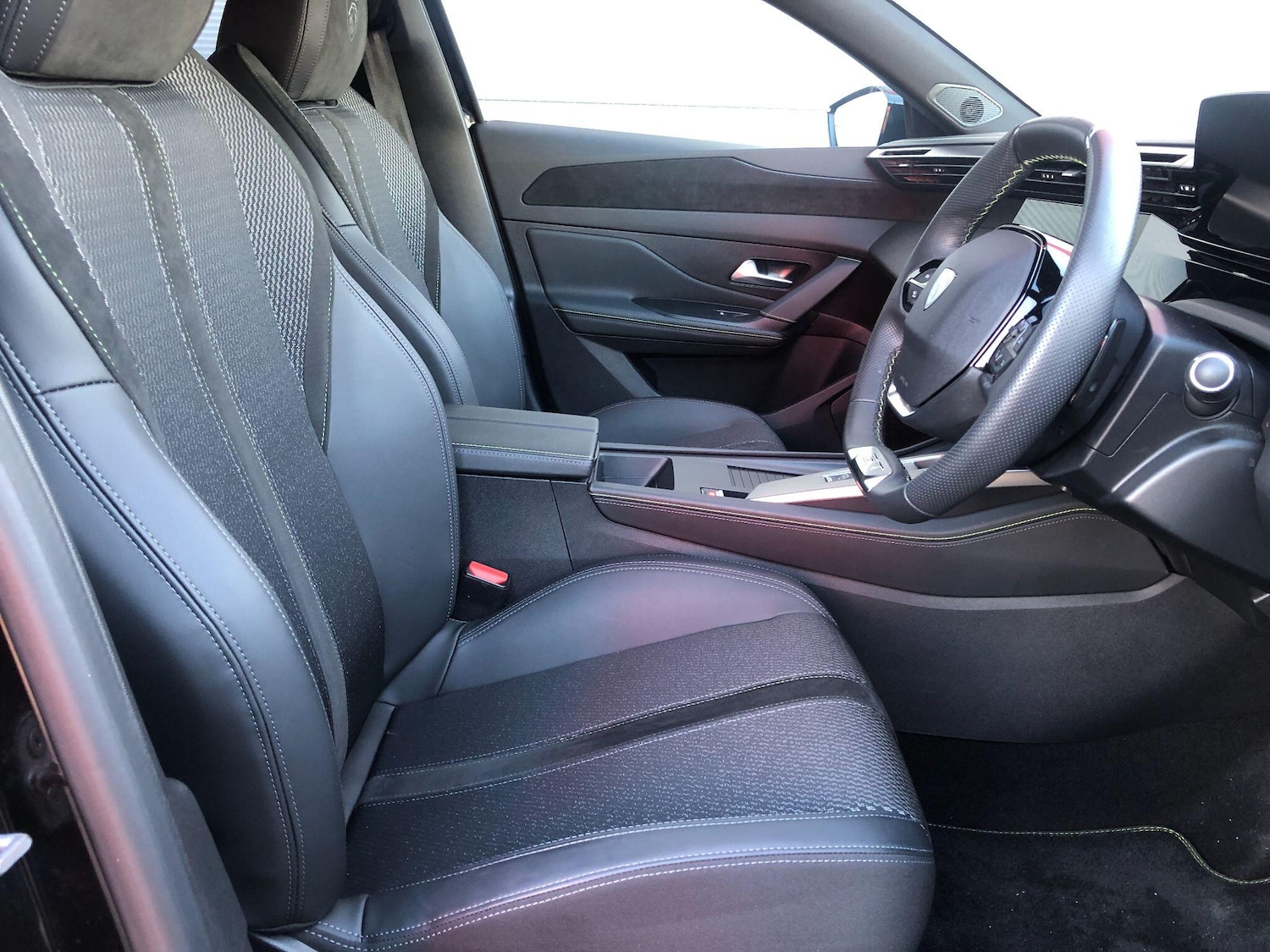 Used Peugeot 308 SW 2025 for sale - 76989694: Photo 17