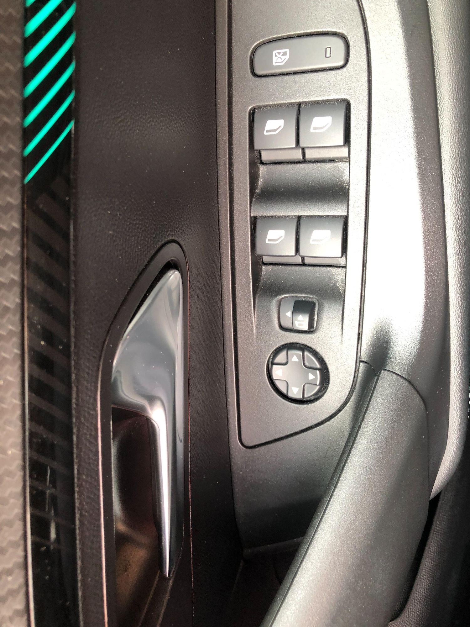 Used Peugeot 2008 for sale - 78007779: Photo 23