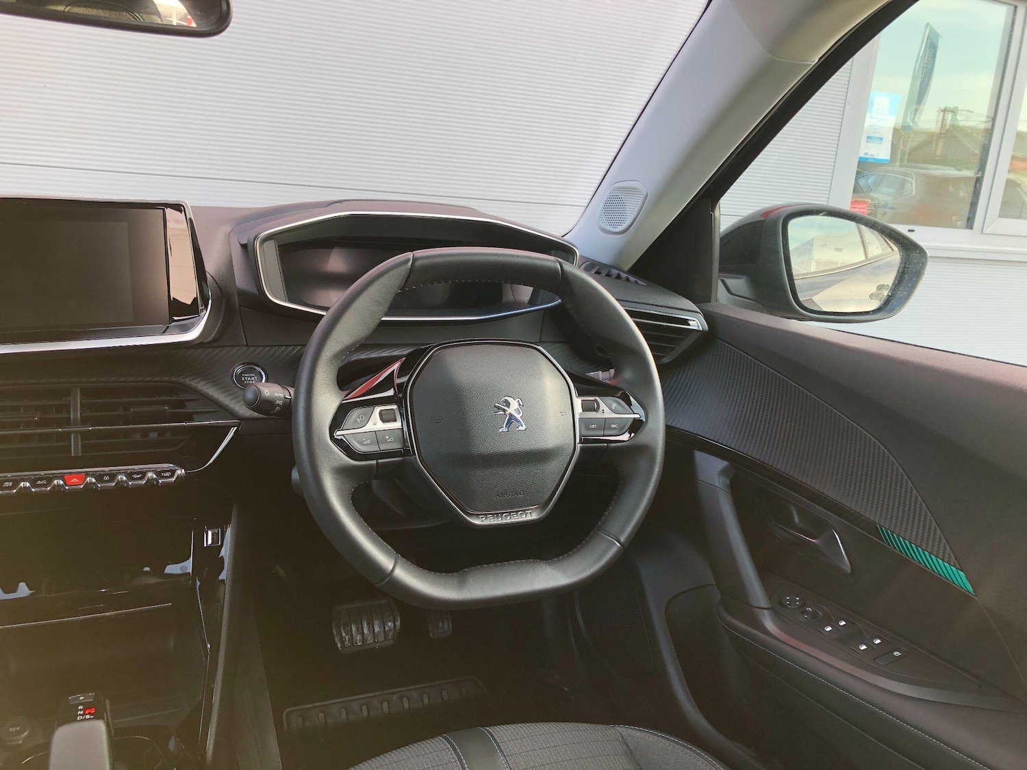 Used Peugeot E-2008 2021 for sale - 76714609: Photo 13