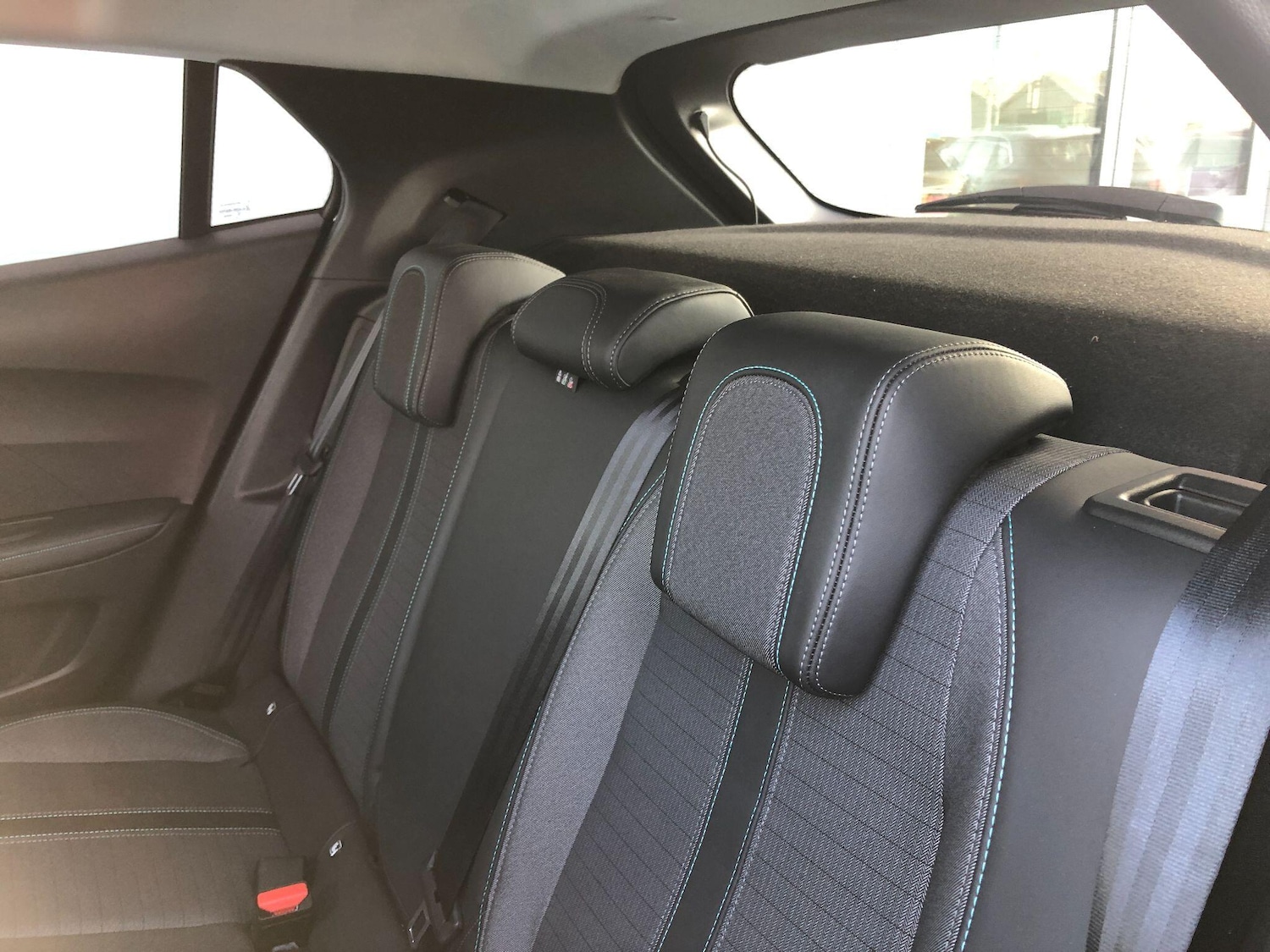 Used Peugeot E-2008 2021 for sale - 76714609: Photo 20