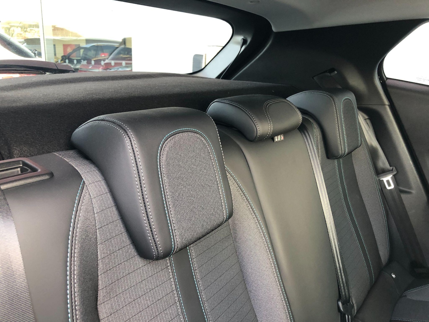 Used Peugeot E-2008 2021 for sale - 76714609: Photo 26