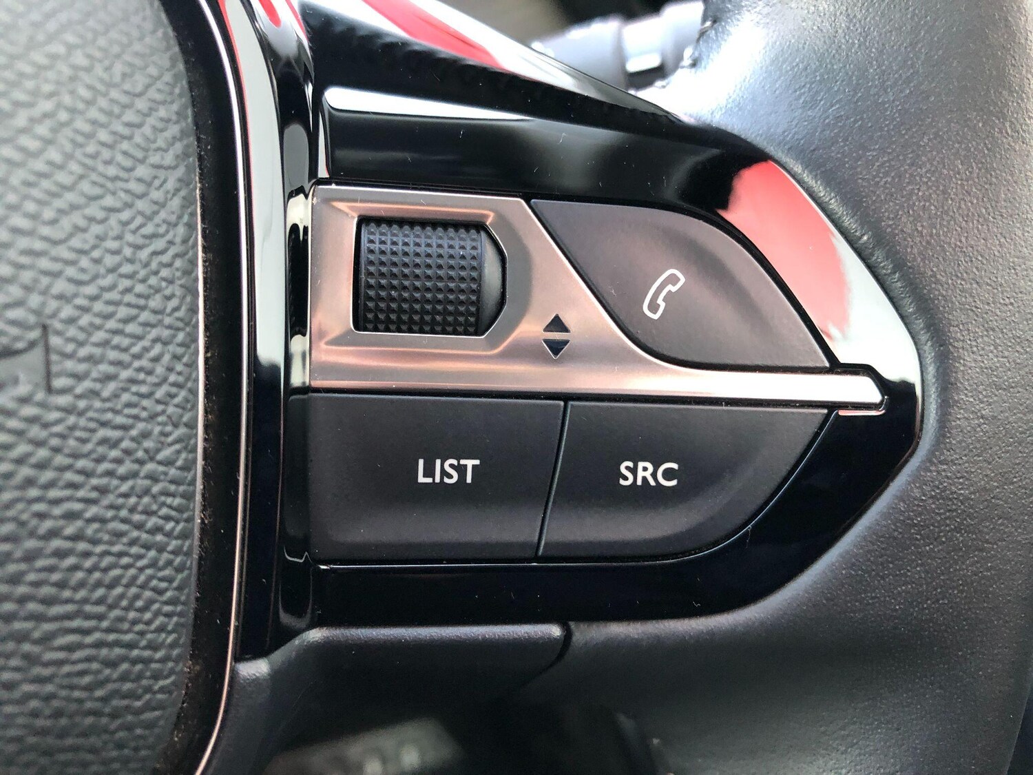 Used Peugeot E-2008 2021 for sale - 76714609: Photo 30