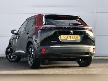 Used Peugeot E-2008 2021 for sale - 76714609: Photo