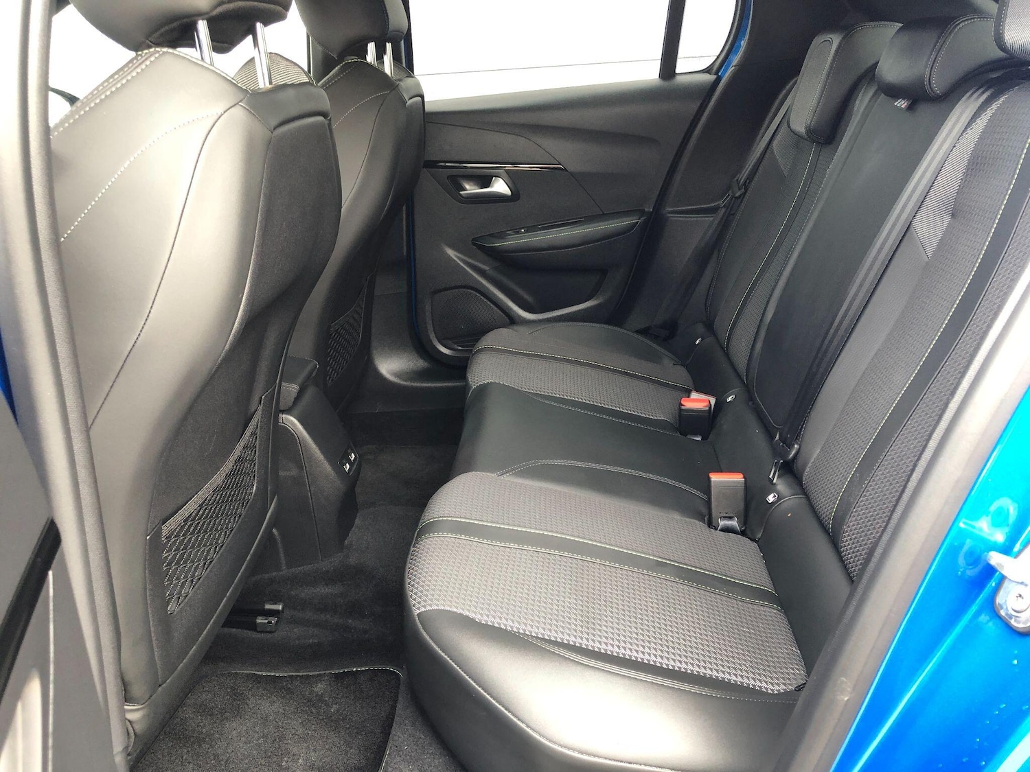 Used Peugeot E-208 2022 for sale - 76060226: Photo 13