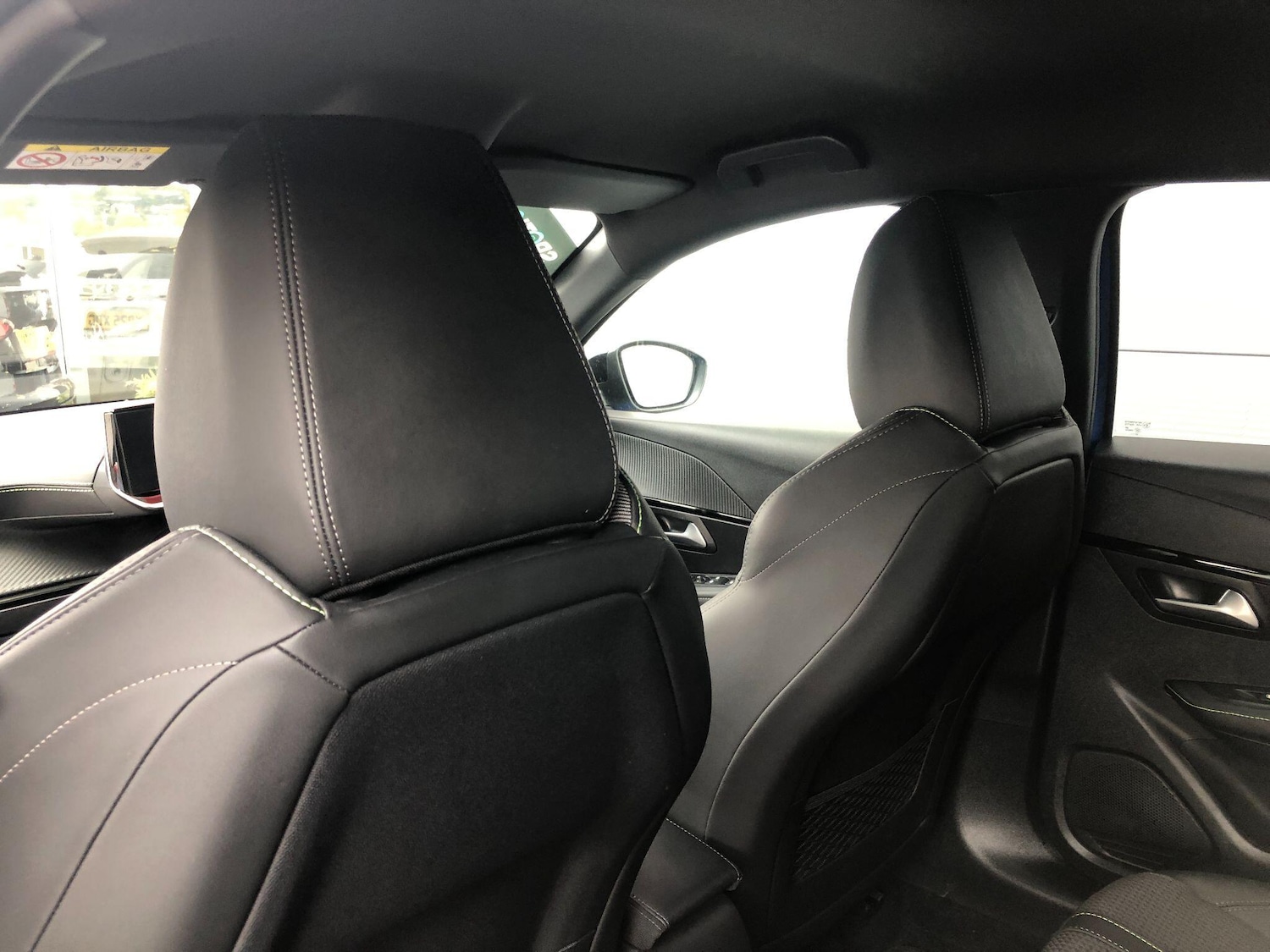 Used Peugeot E-208 2022 for sale - 76060226: Photo 16