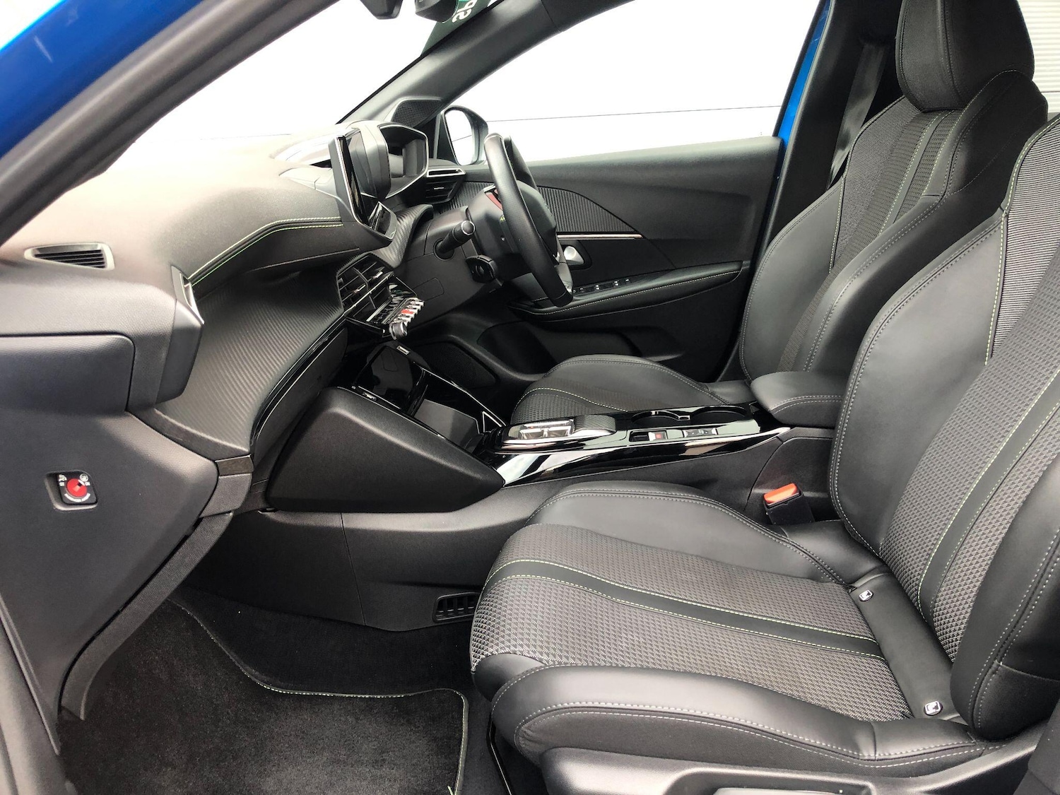 Used Peugeot E-208 2022 for sale - 76060226: Photo 17