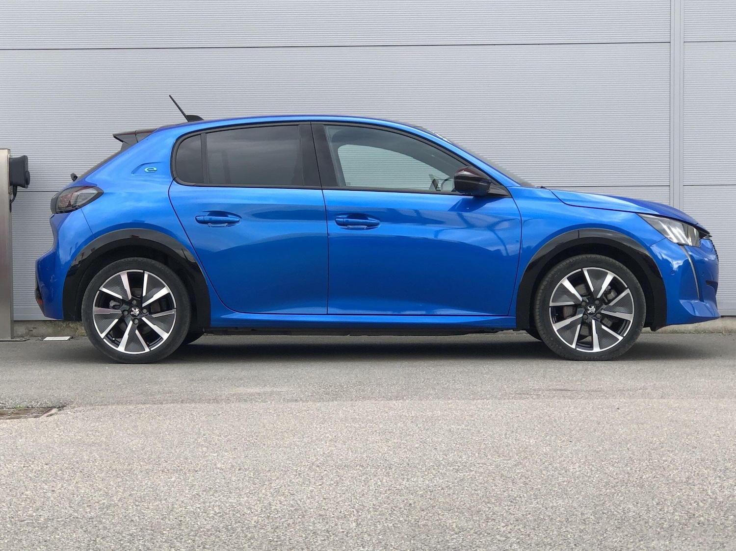 Used Peugeot E-208 2022 for sale - 76060226: Photo 25
