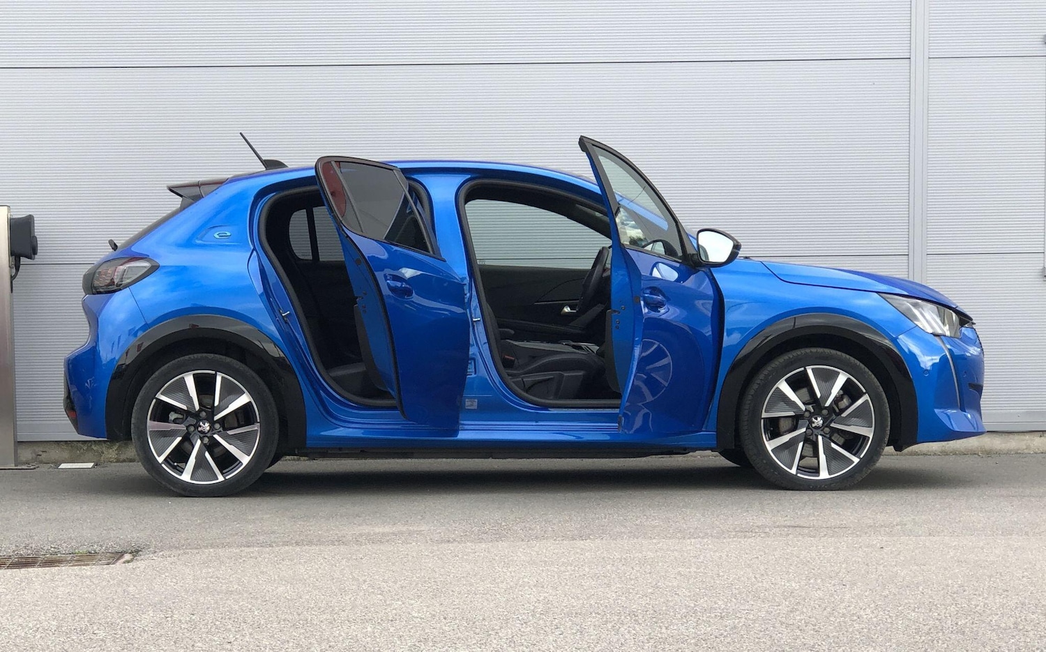 Used Peugeot E-208 2022 for sale - 76060226: Photo 26