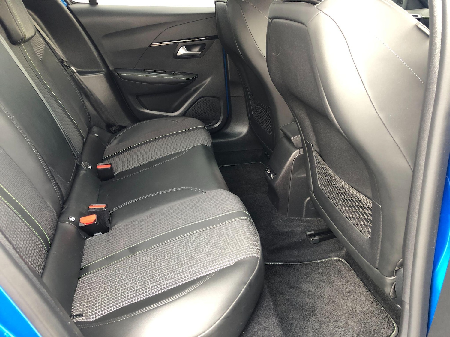 Used Peugeot E-208 2022 for sale - 76060226: Photo 27
