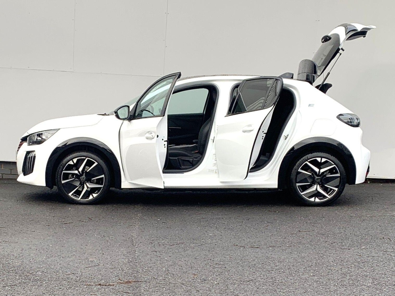 Used Peugeot 208 2024 for sale - 77637370: Photo 16