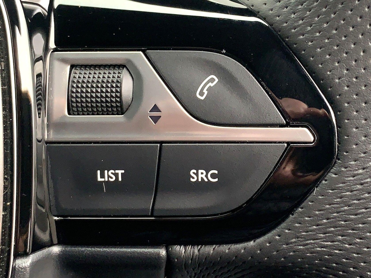 Used Peugeot 208 2024 for sale - 77637370: Photo 33