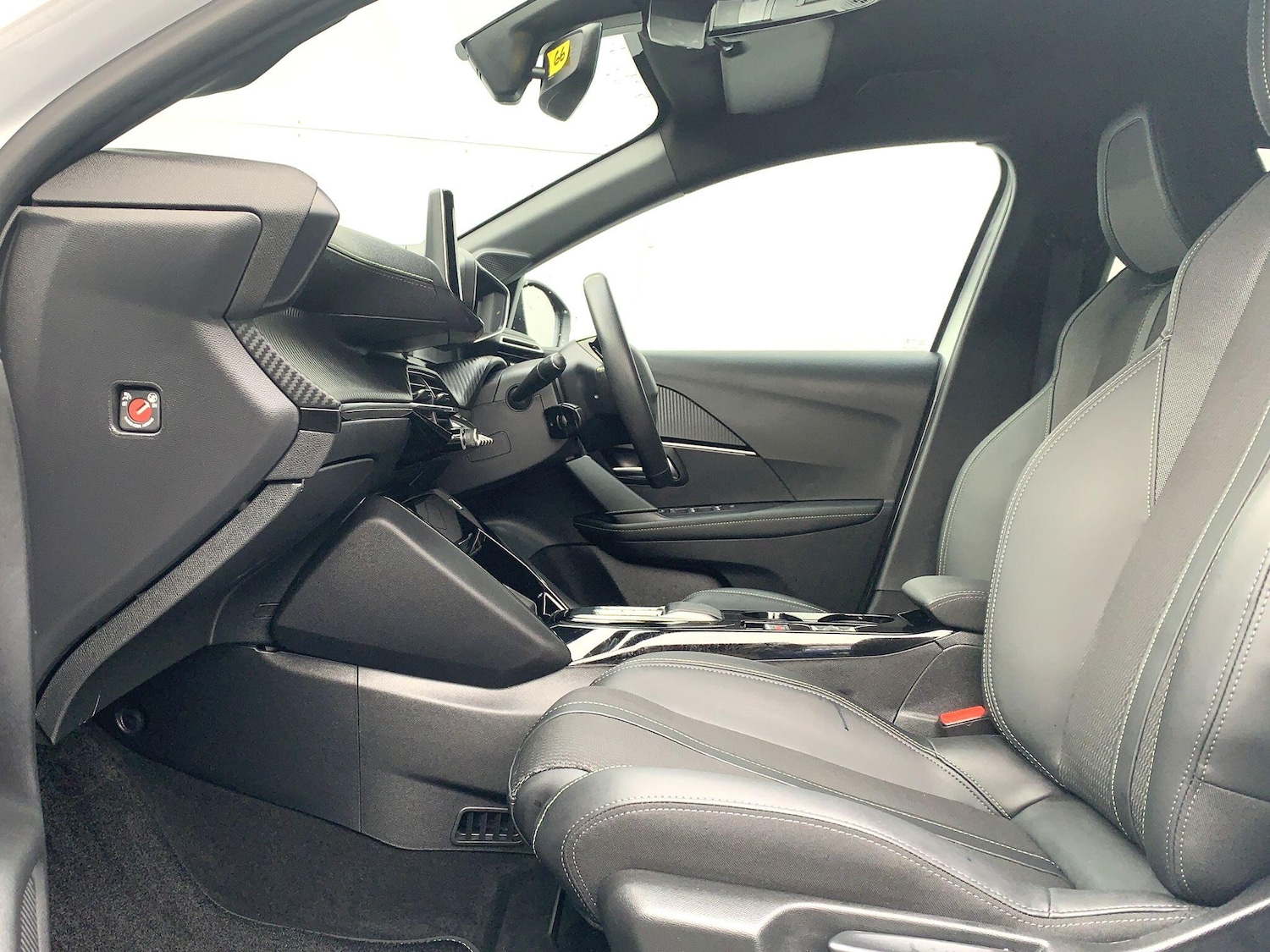 Used Peugeot 208 2024 for sale - 77637370: Photo 7