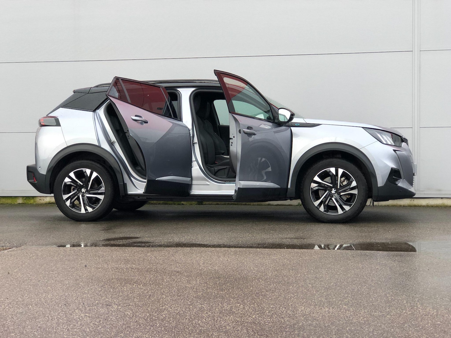 Used Peugeot E-2008 2021 for sale - 77411994: Photo 11