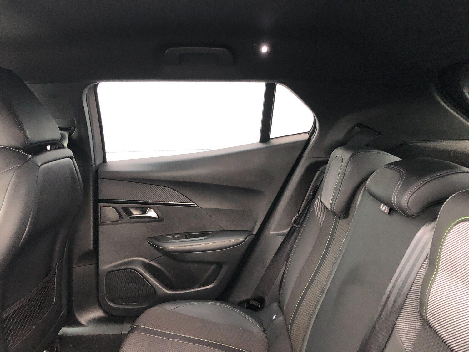 Used Peugeot E-2008 2021 for sale - 77411994: Photo 21