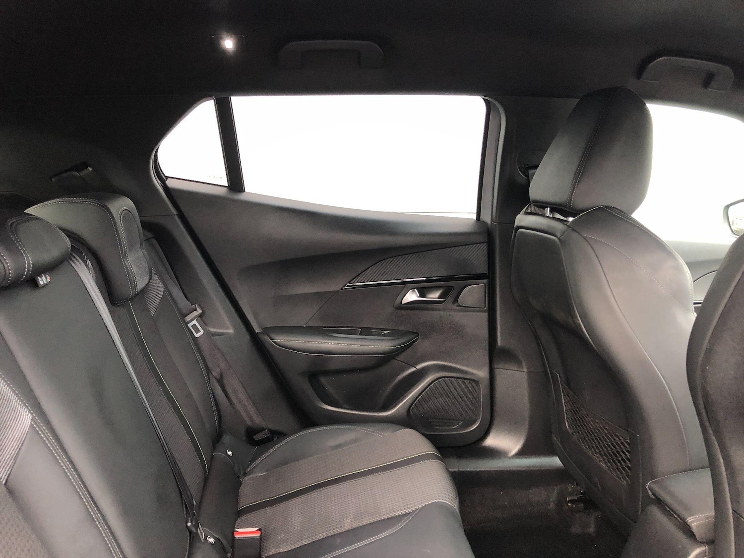 Used Peugeot E-2008 2021 for sale - 77411994: Photo 25