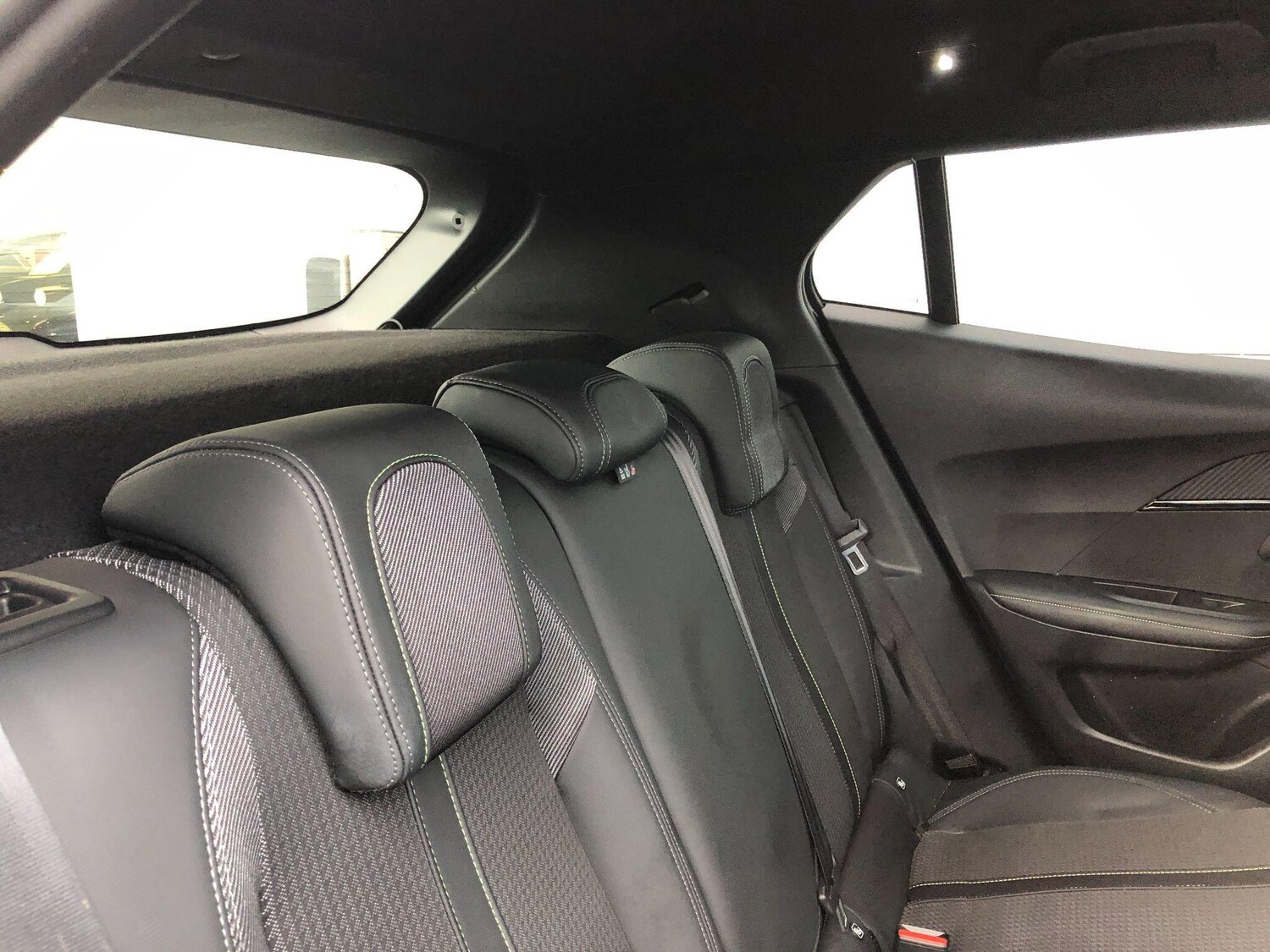 Used Peugeot E-2008 2021 for sale - 77411994: Photo 26