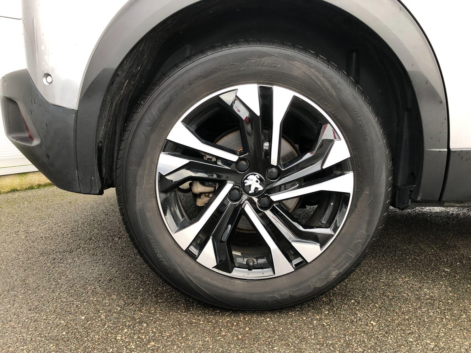 Used Peugeot E-2008 2021 for sale - 77411994: Photo 32