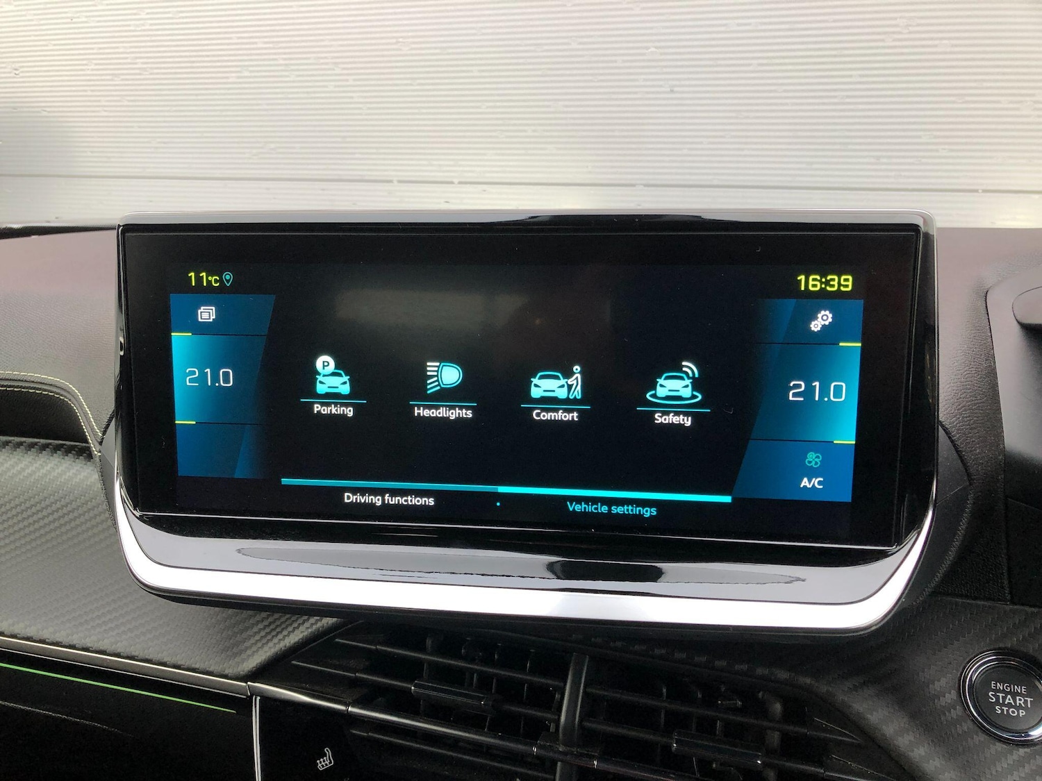 Used Peugeot E-2008 2021 for sale - 77411994: Photo 33