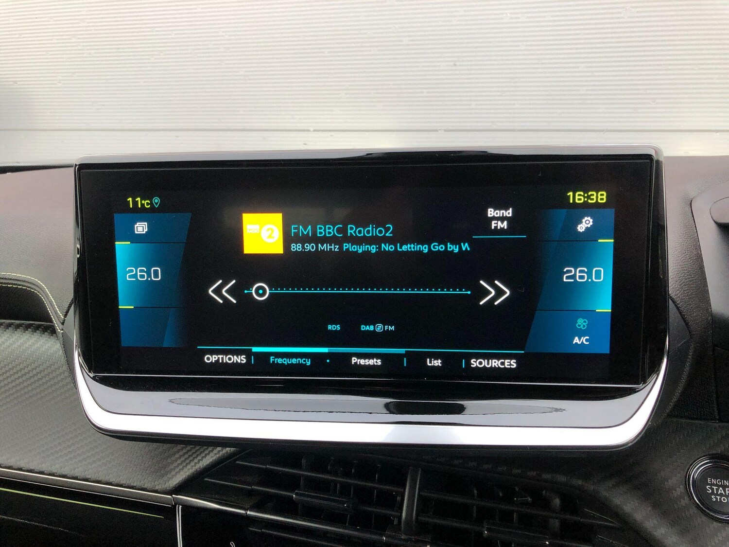 Used Peugeot E-2008 2021 for sale - 77411994: Photo 35