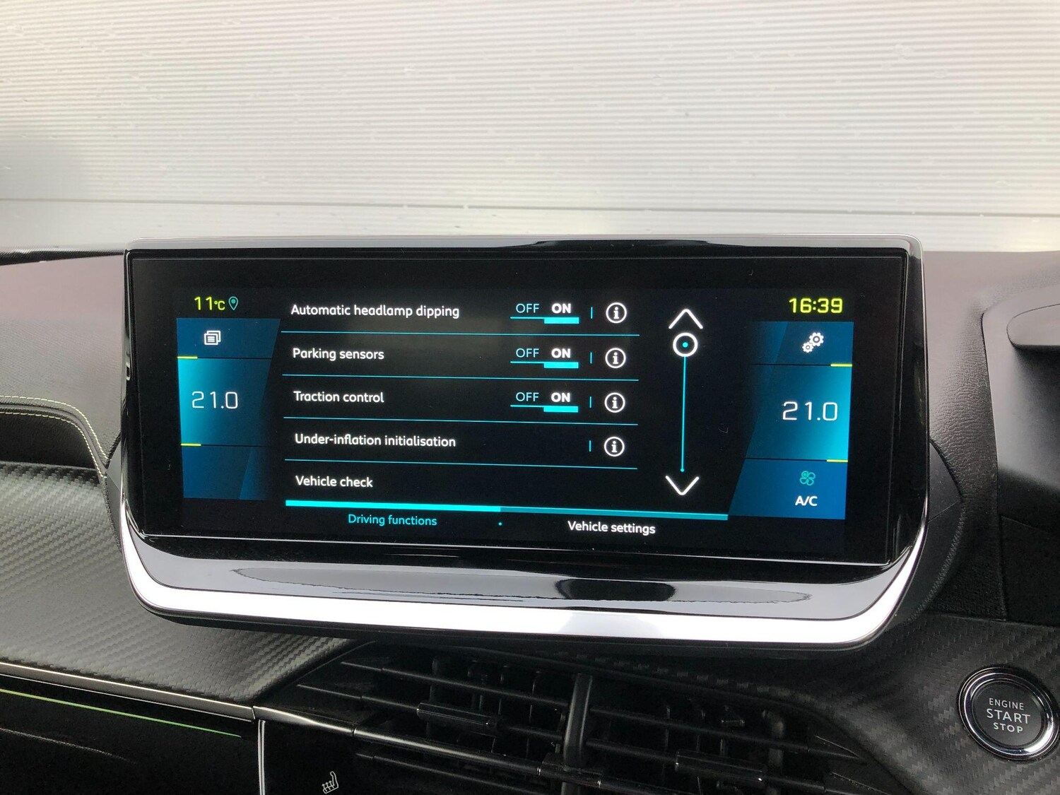 Used Peugeot E-2008 2021 for sale - 77411994: Photo 38