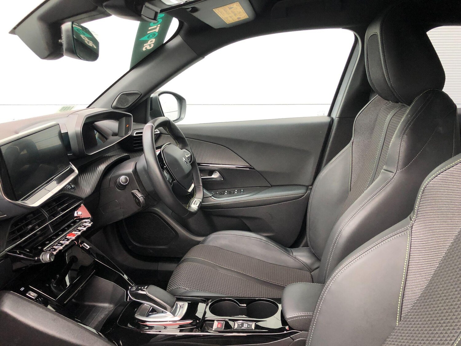 Used Peugeot E-2008 2021 for sale - 77411994: Photo 42