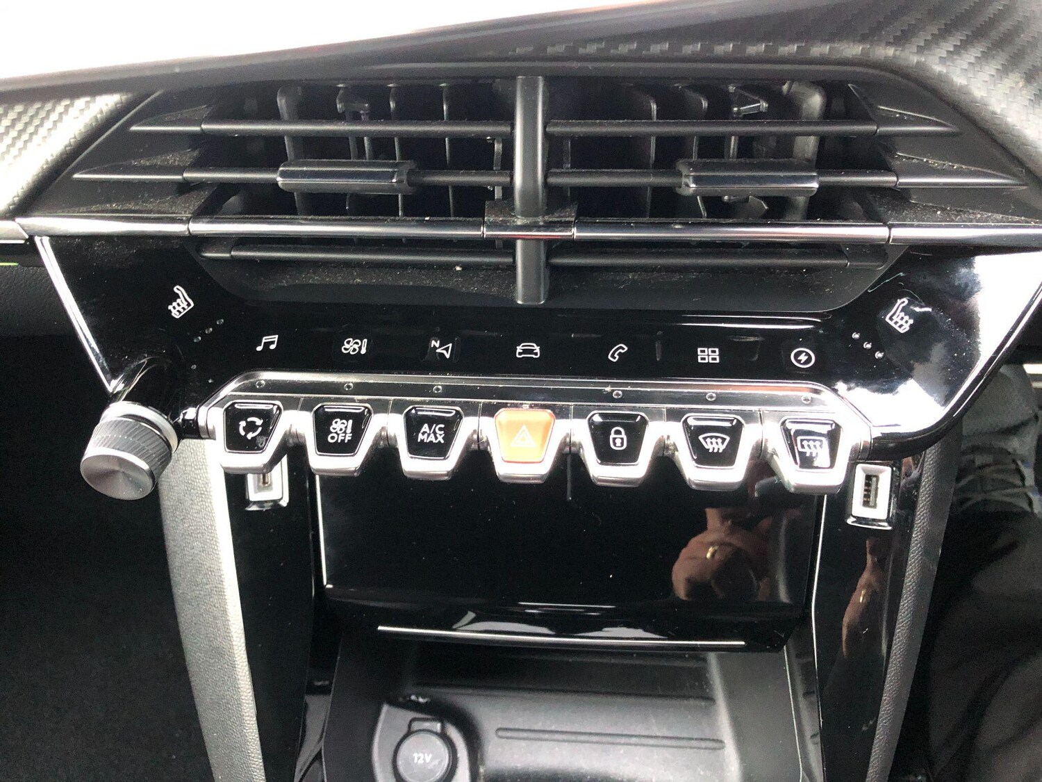 Used Peugeot E-2008 2021 for sale - 77411994: Photo 47