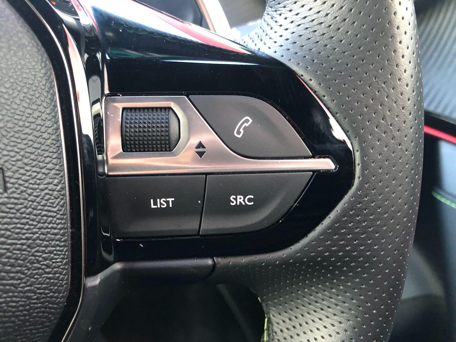 Used Peugeot 2008 2024 for sale - 76072255: Photo 29