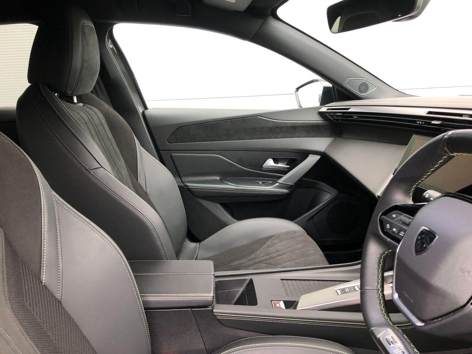 Used Peugeot 408 2024 for sale - 77412189: Photo 16