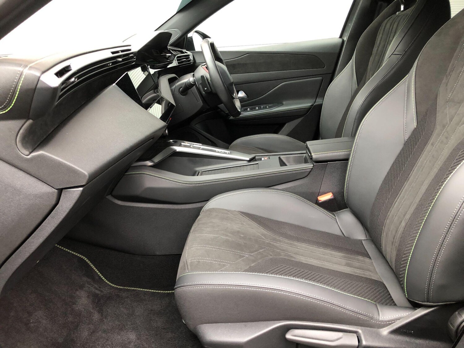 Used Peugeot 408 2024 for sale - 77412189: Photo 39