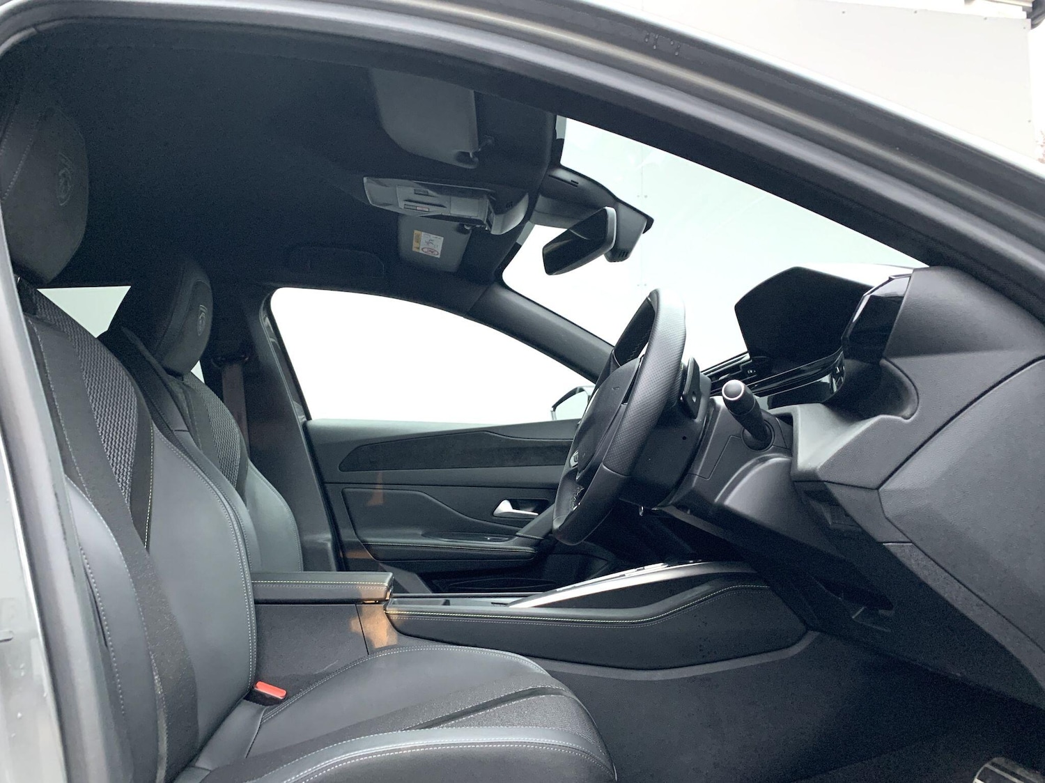 Used Peugeot 408 2025 for sale - 77574148: Photo 2