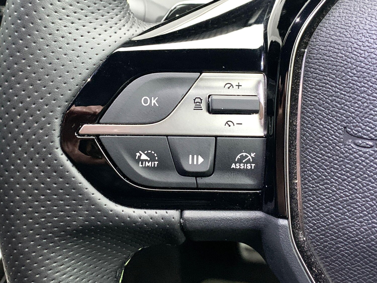 Used Peugeot 408 2025 for sale - 77574148: Photo 36