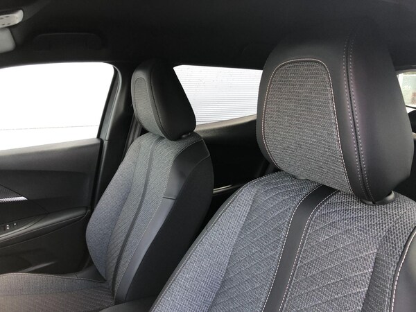 Used Peugeot 2008 2023 for sale - 75493563: Photo 44