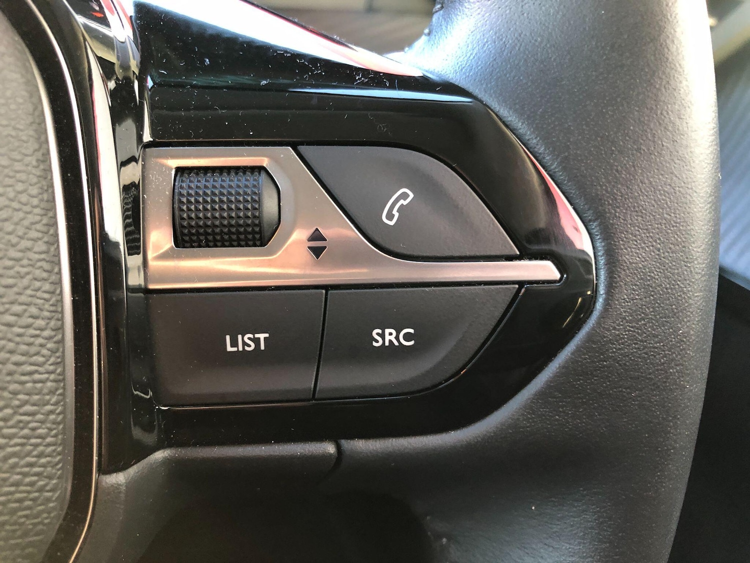 Used Peugeot 208 2021 for sale - 76671669: Photo 28