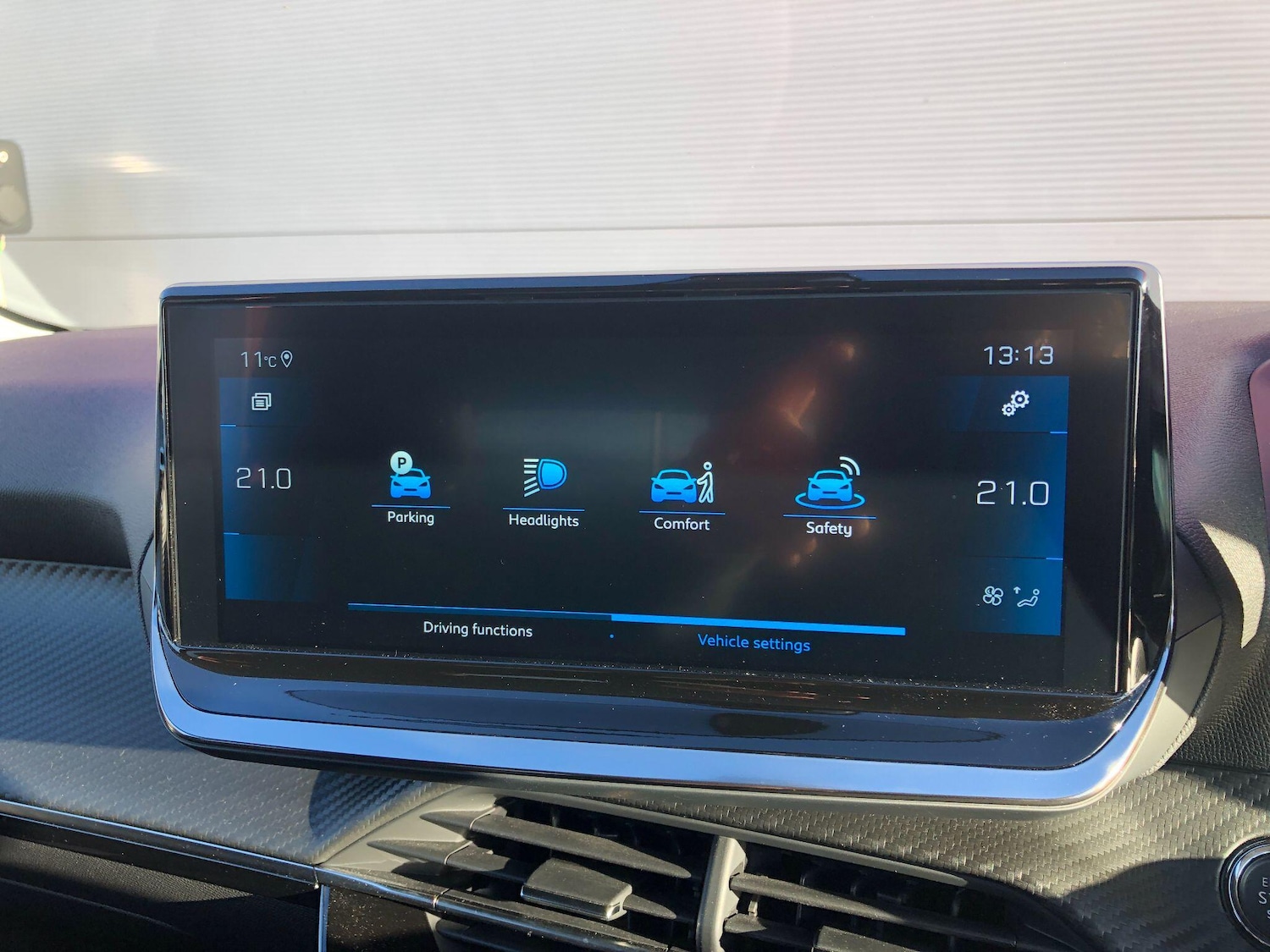 Used Peugeot 208 2021 for sale - 76671669: Photo 30