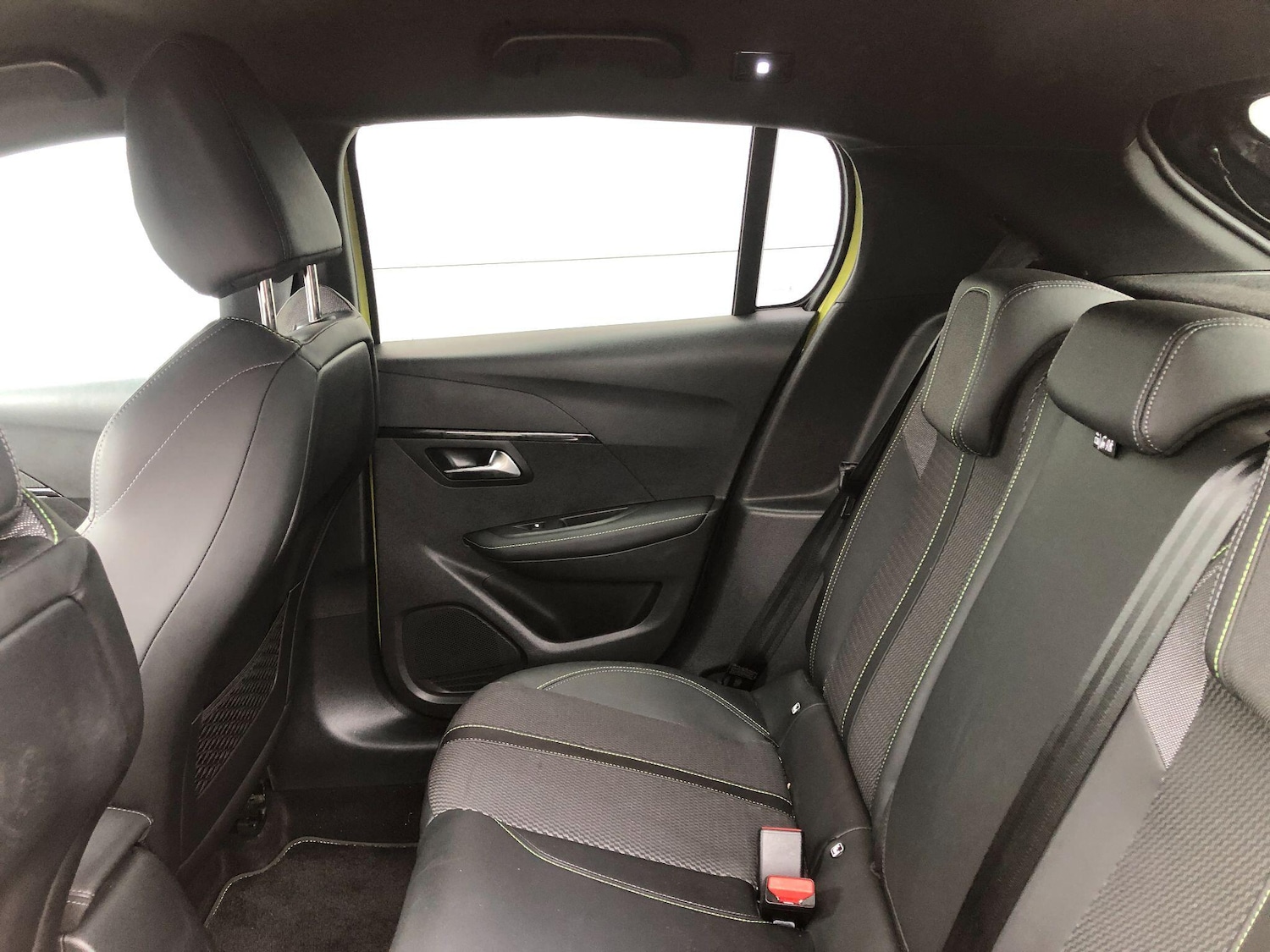 Used Peugeot E-208 2024 for sale - 76043257: Photo 17