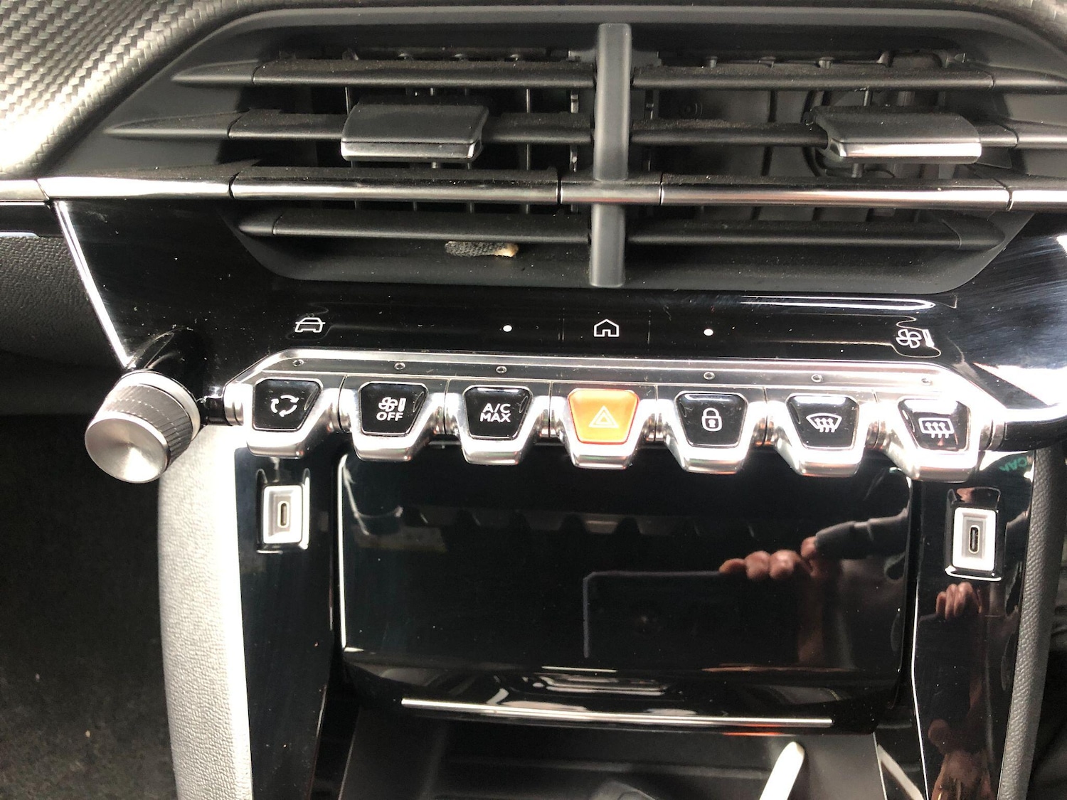 Used Peugeot E-208 2024 for sale - 76043257: Photo 47