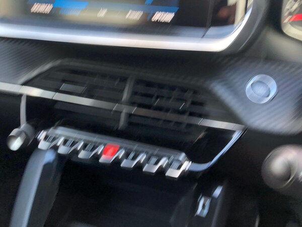 Used Peugeot 208 2022 for sale - 75552720: Photo 44