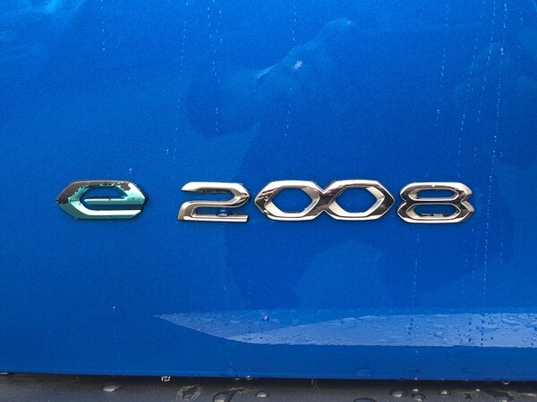 Used Peugeot E-2008 2021 for sale - 76059831: Photo 13