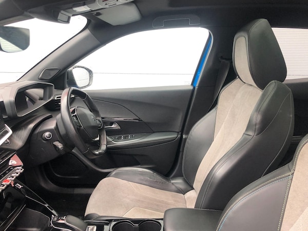 Used Peugeot E-2008 2021 for sale - 76059831: Photo 22