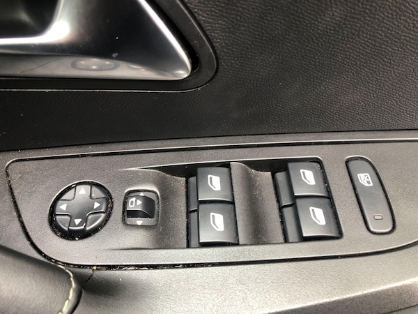 Used Peugeot E-2008 2021 for sale - 76059831: Photo 24