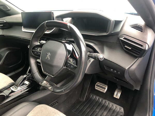 Used Peugeot E-2008 2021 for sale - 76059831: Photo 35