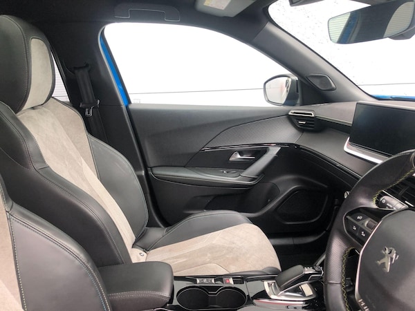 Used Peugeot E-2008 2021 for sale - 76059831: Photo 36