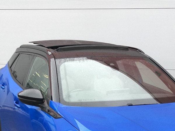 Used Peugeot E-2008 2021 for sale - 76059831: Photo 3