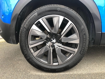 Used Peugeot E-2008 2021 for sale - 76059831: Photo 4