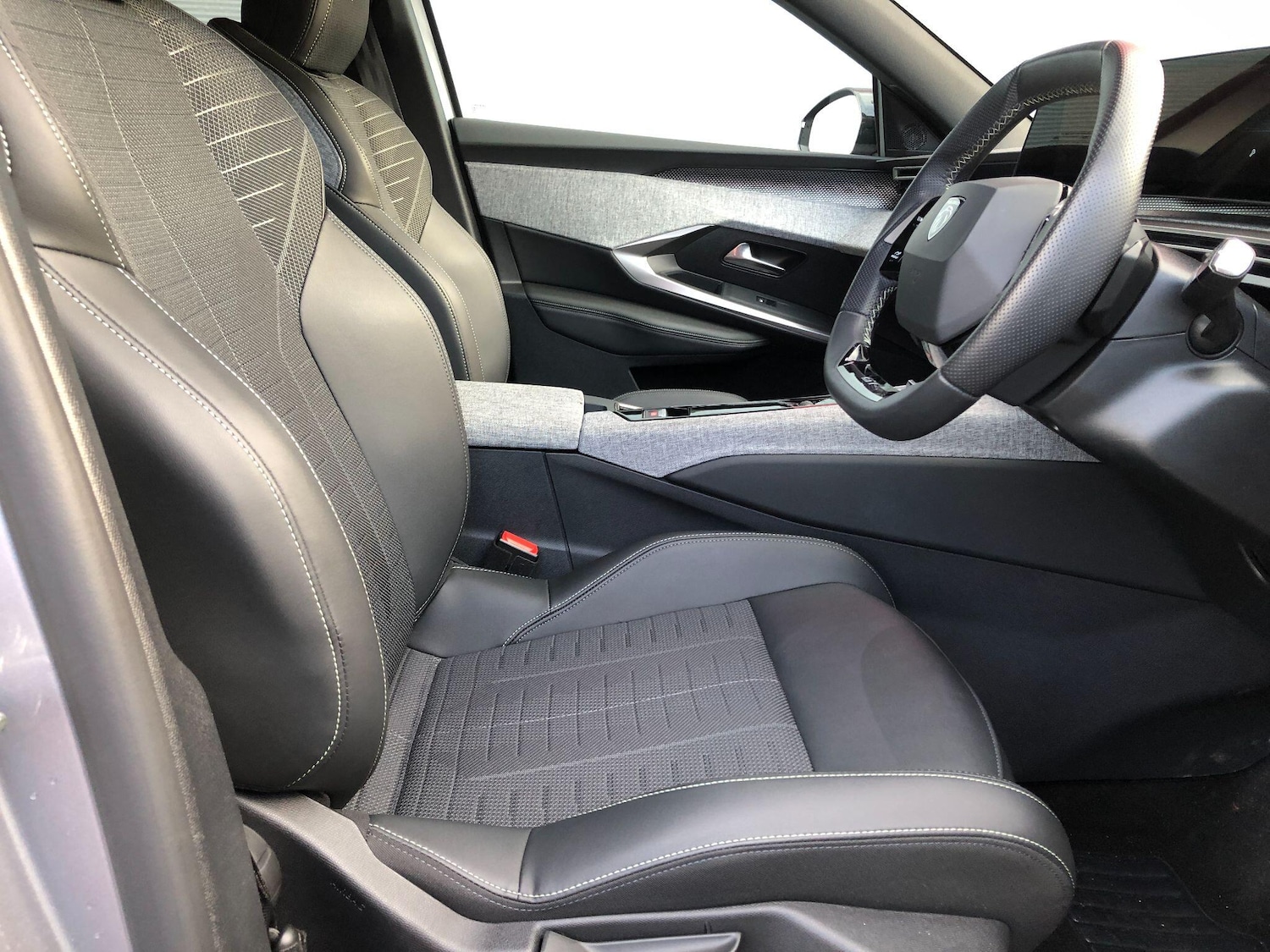 Used Peugeot E-3008 for sale - 76991384: Photo 16