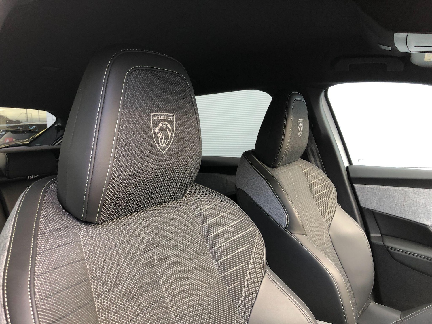 Used Peugeot E-3008 for sale - 76991384: Photo 18