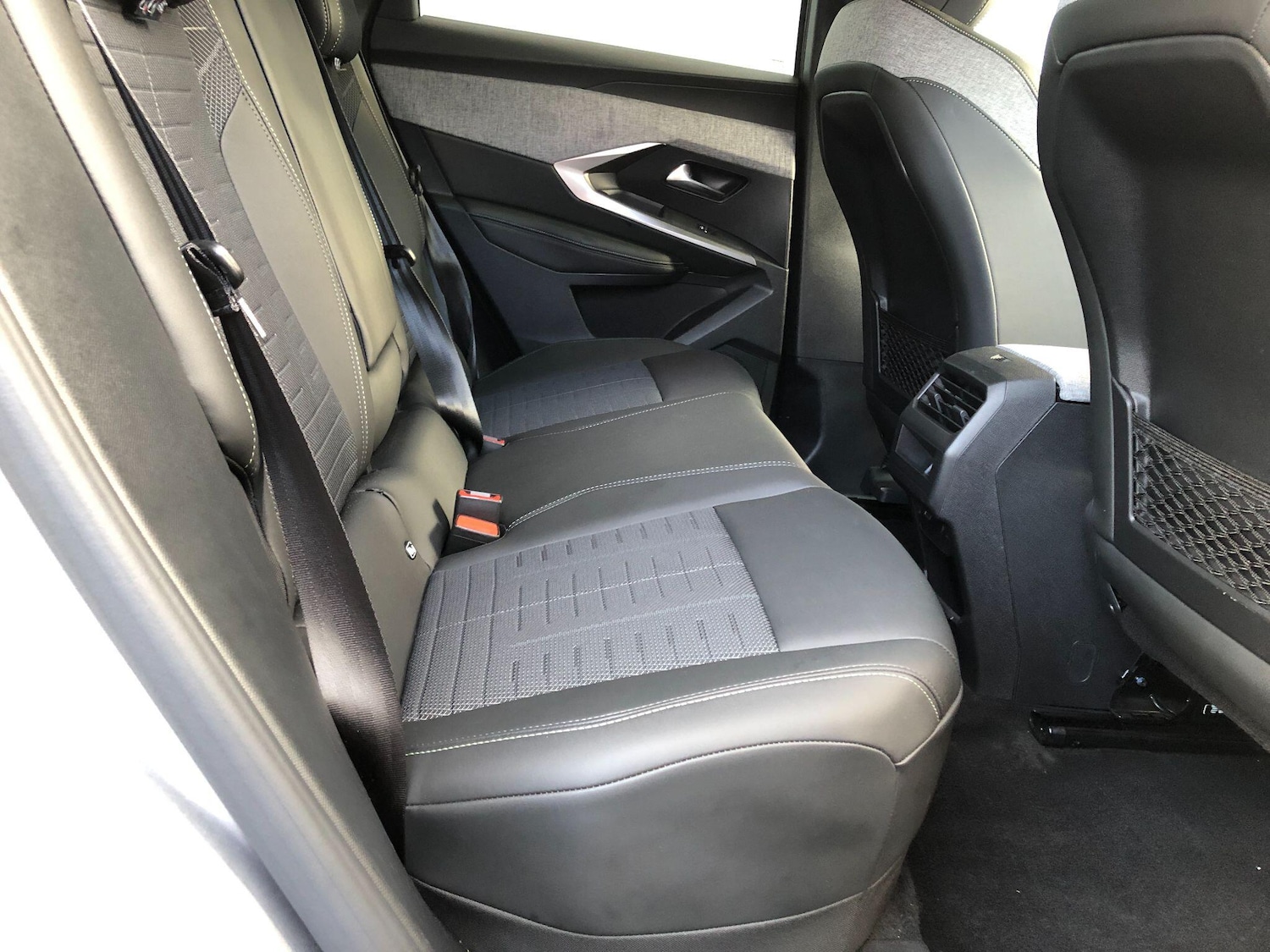 Used Peugeot E-3008 for sale - 76991384: Photo 22