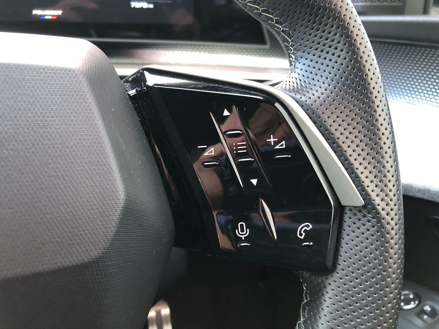 Used Peugeot E-3008 for sale - 76991384: Photo 29